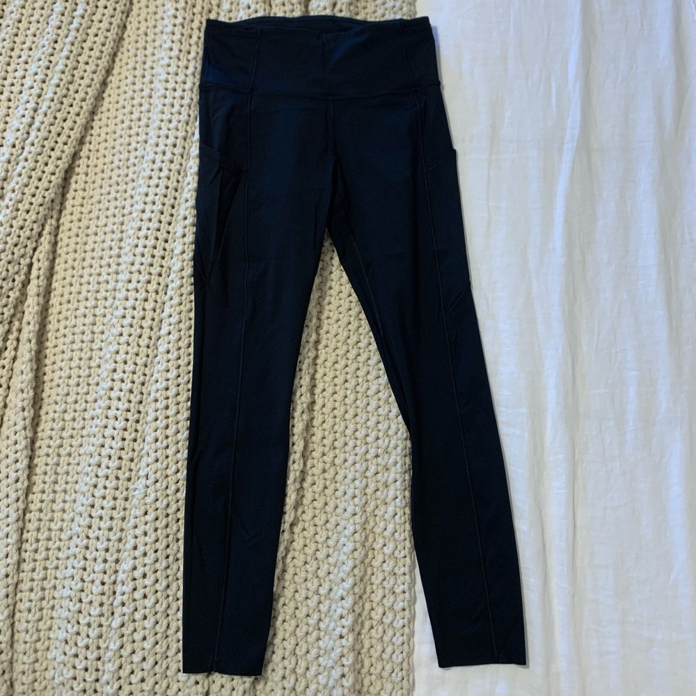 New Lululemon Fast and Free II 25” size 6 Black